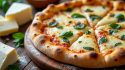 découvrez la recette authentique de la pizza 4 fromages à la base crème, un délice gourmand à savourer en toute simplicité.